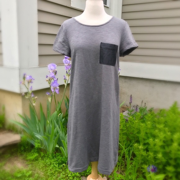 Gap contrast pocket dress EUC - Picture 1 of 3